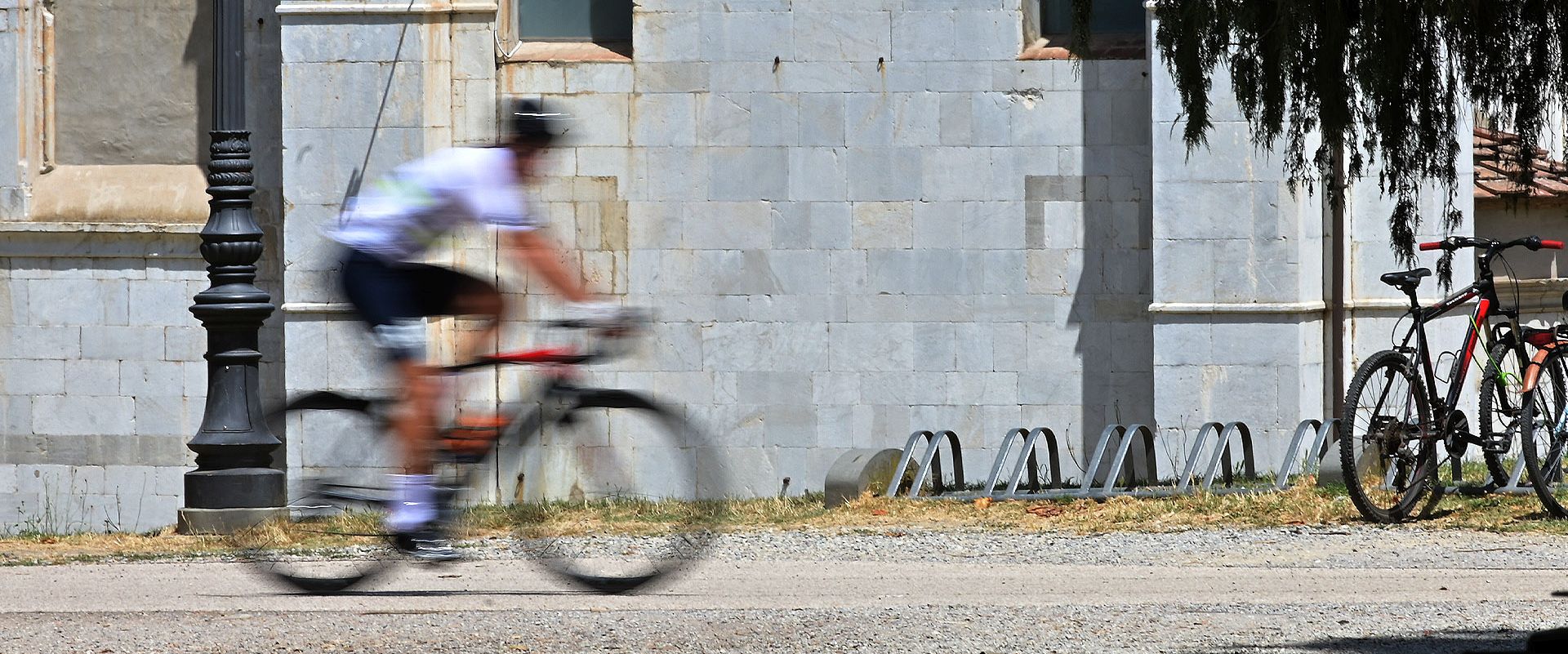 in bicicletta sulle Mura di Lucca