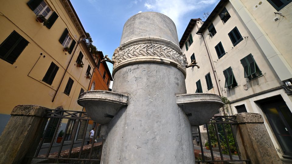 Fountain at porta san Gervasio in Lucca