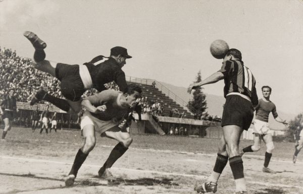 Lucchese120 - Lucchese footballer Ugo Conti in action