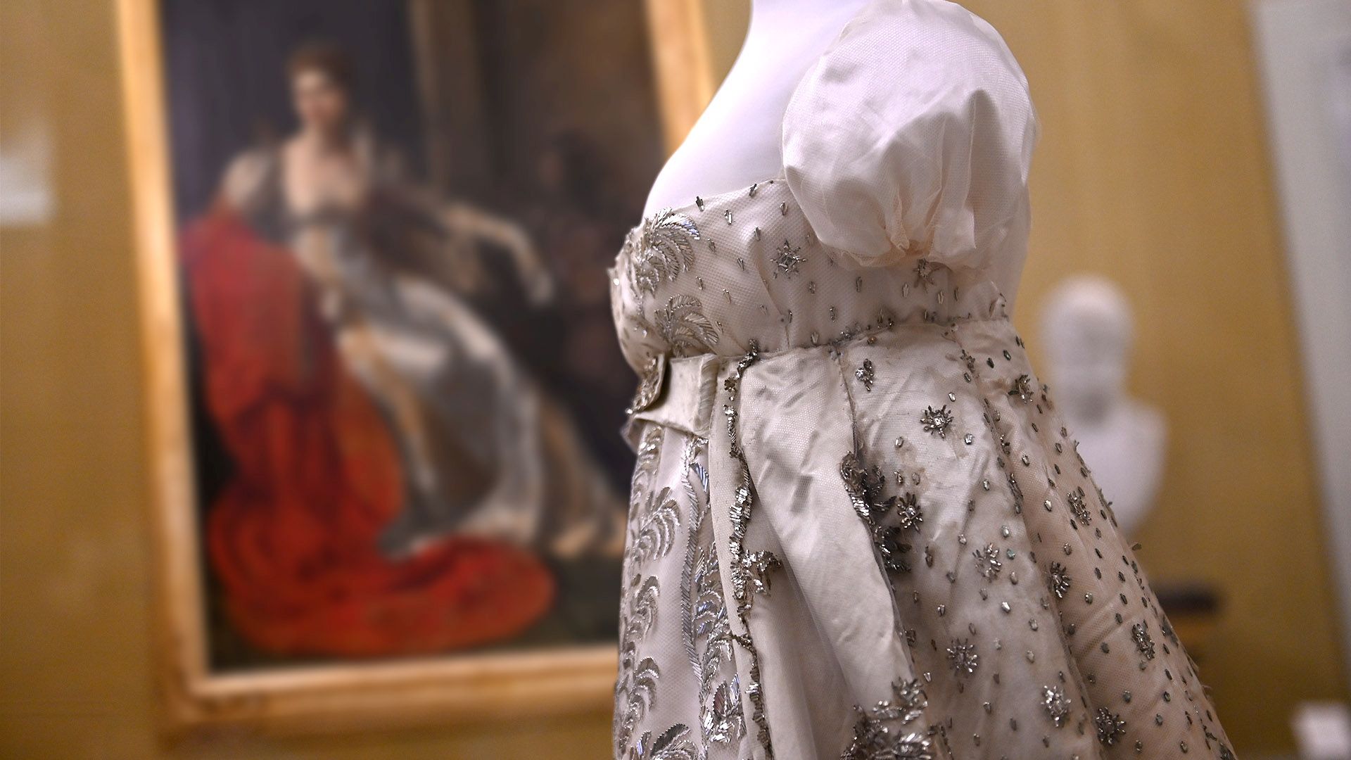 Imperial dress at the National Museum of Palazzo Mansi in Lucca