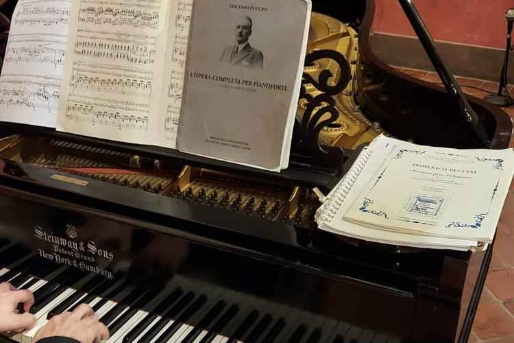 concert de la maison de Puccini à Lucques au piano historique